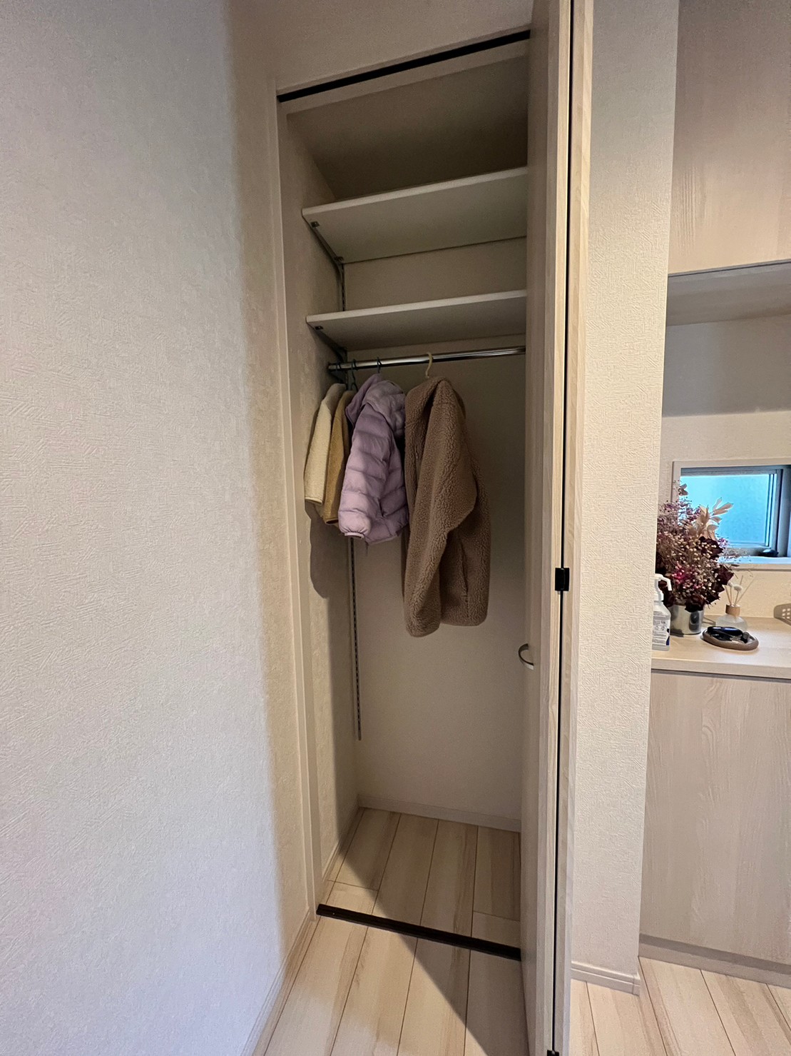 【船橋市】玄関横の収納スペースを活用したい 【船橋市】玄関横の収納スペースを活用したい