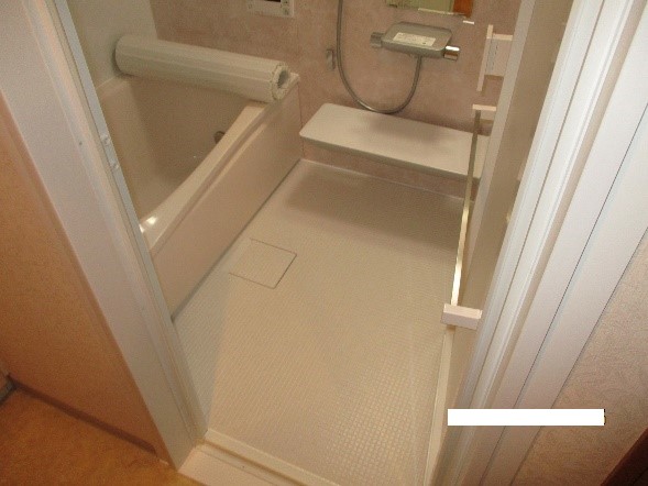 【船橋市】あたたかく、お手入れしやすい浴室にリフォーム！